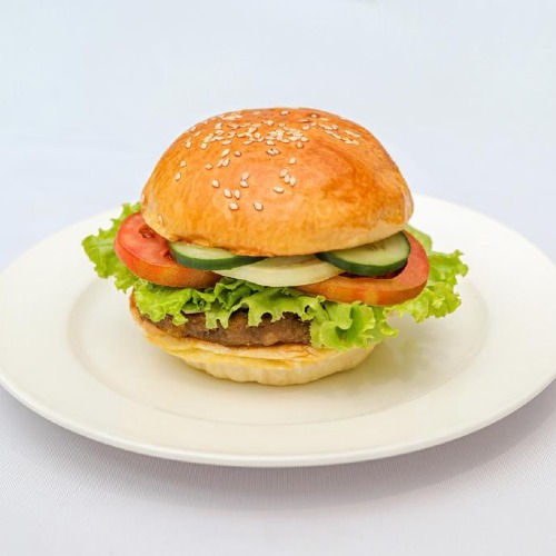 https://belanjar.com/storage/147/66e1522c06abd_Beef-Fish-Chicken-Burger.jpg